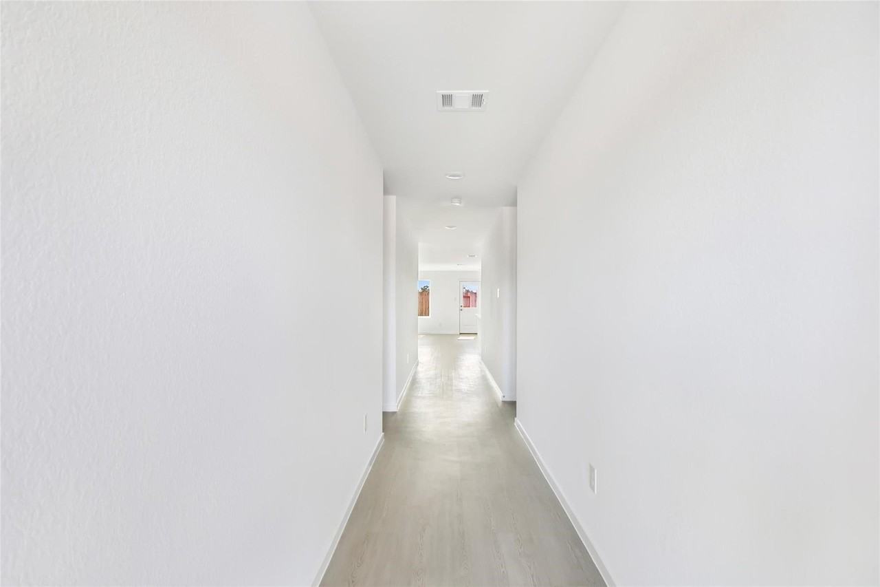 736 Zuppino Lane - Photo 4 of 25