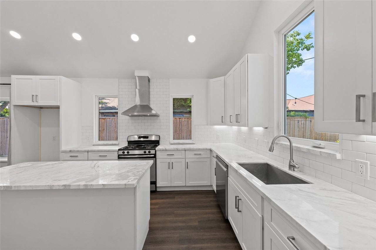 3211 Cochran St - Photo 6 of 33