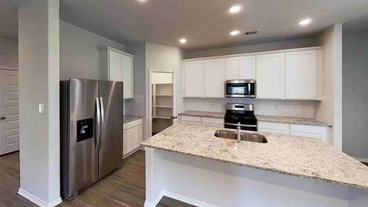 5826 Fresh View Ct - Photo 2 of 7