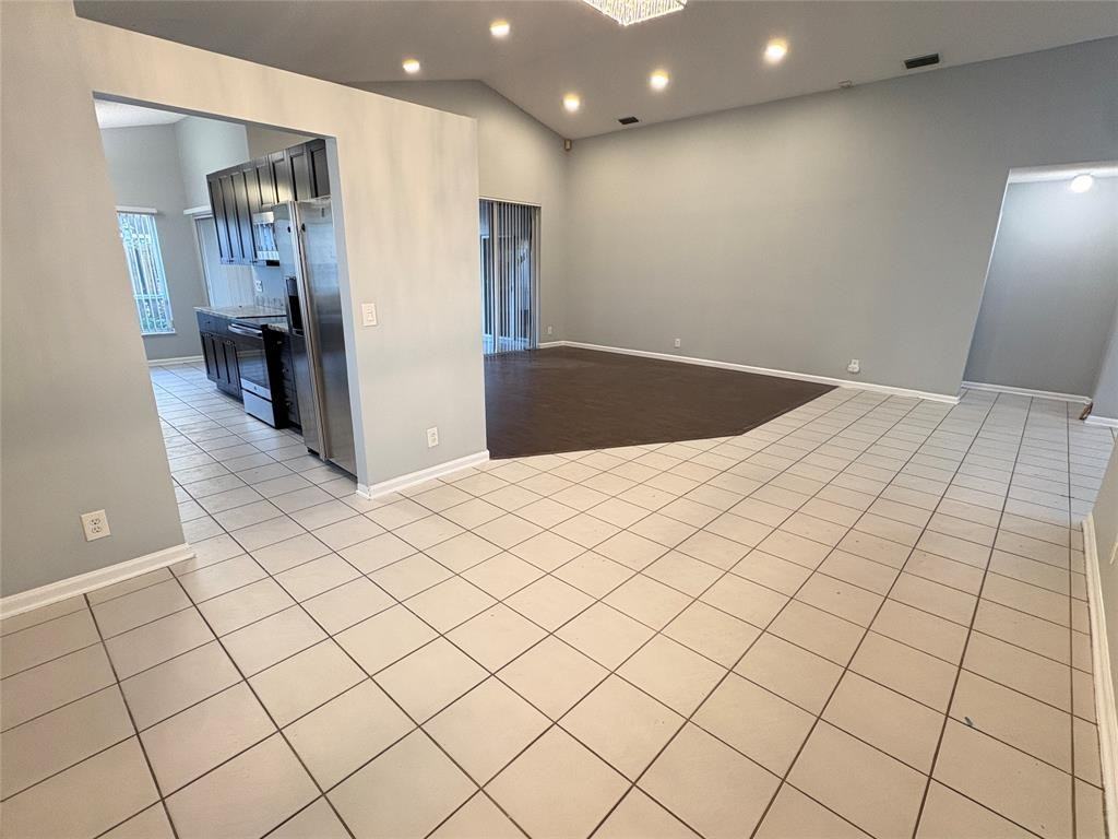 7720 Nw 63rd Way - Photo 7 of 23