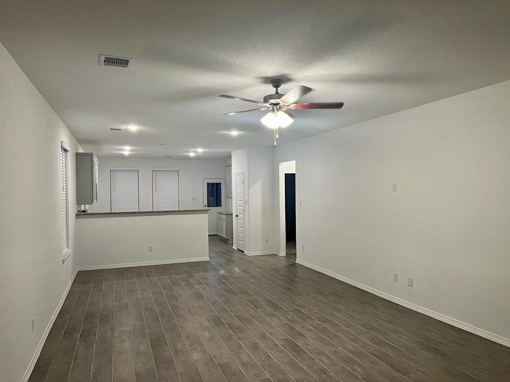 5727 Tabula Rasa Dr - Photo 4 of 6