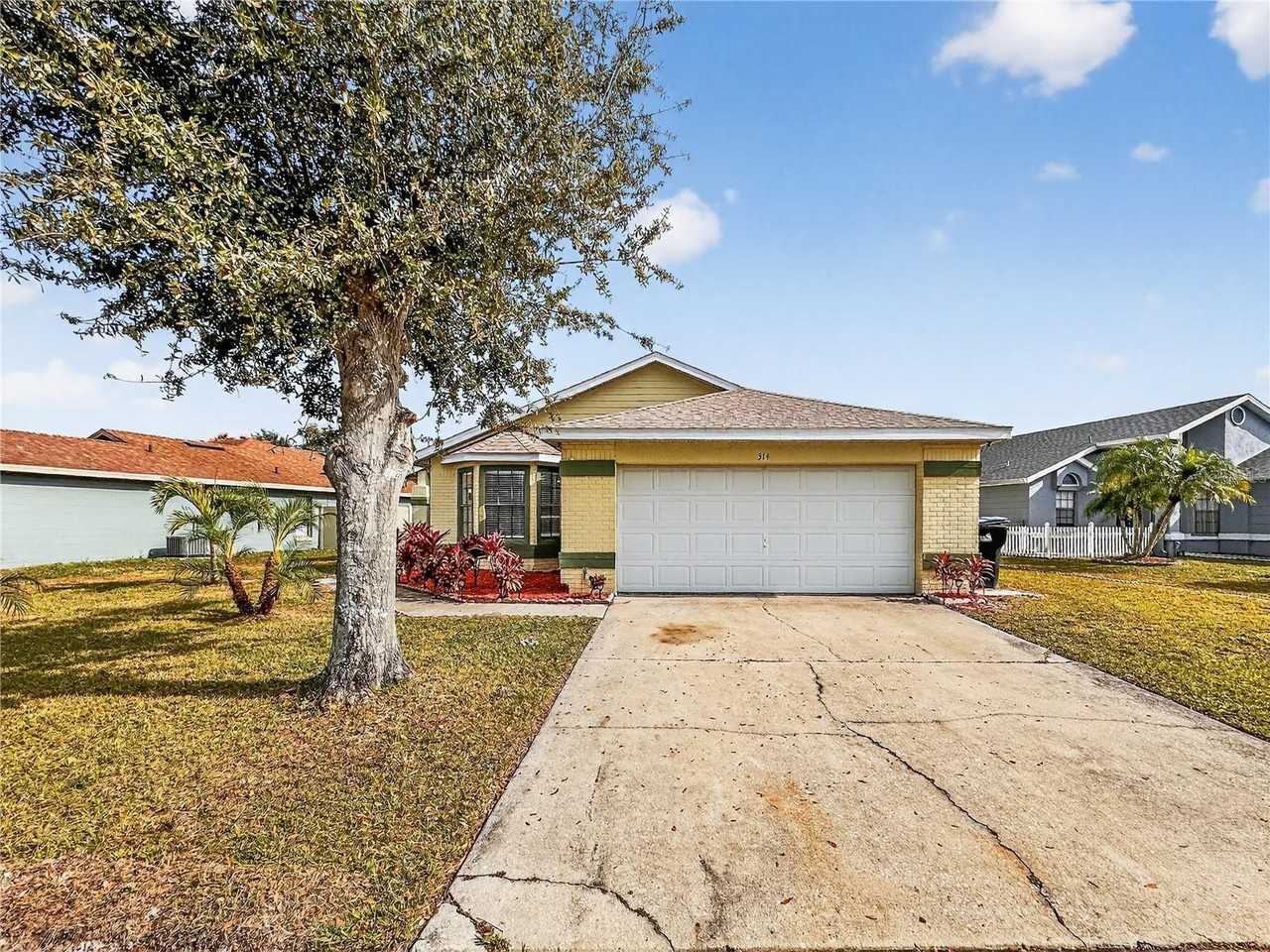 314 Chicago Woods Cir - Photo 2 of 36