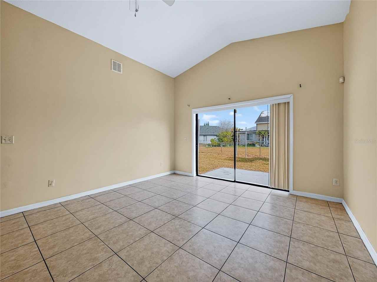 314 Chicago Woods Cir - Photo 7 of 36