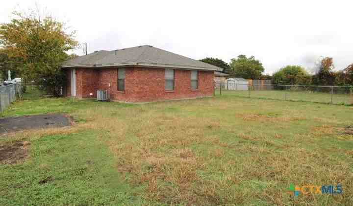 704 N 4th St - Photo 6 of 6