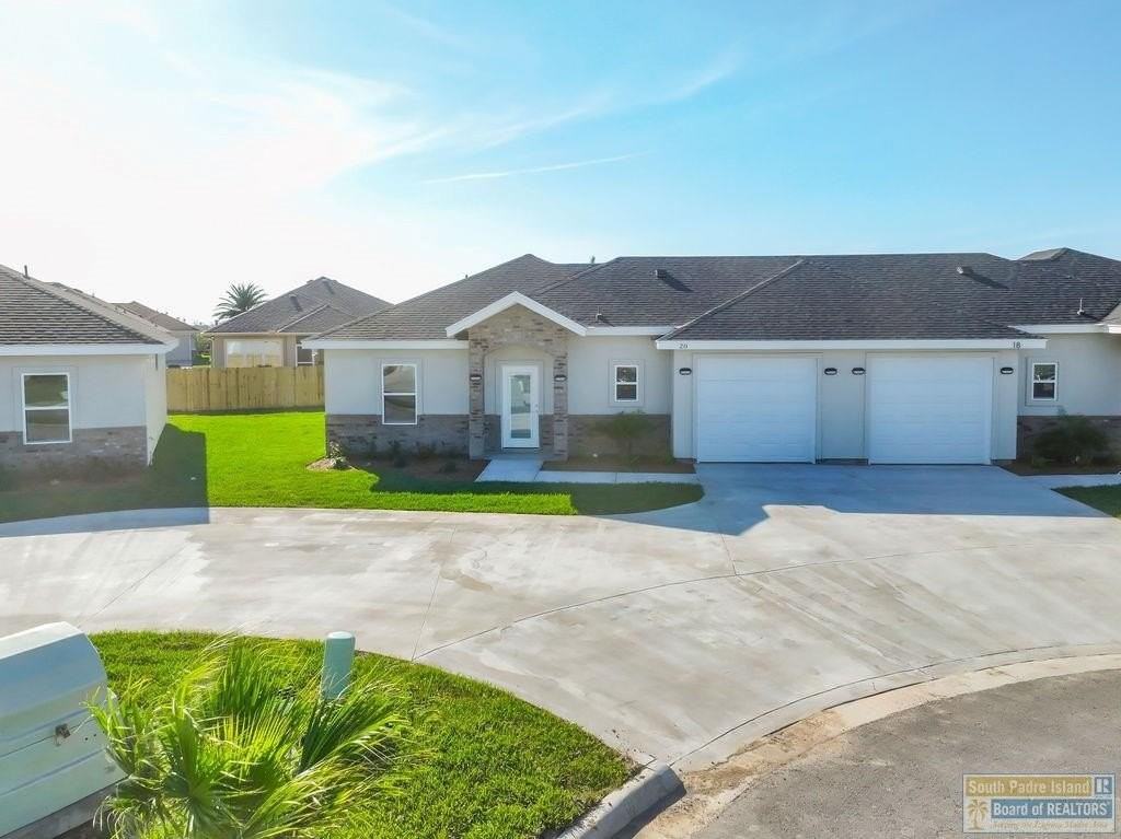 20 N Bay Hill Dr - Photo 2 of 41