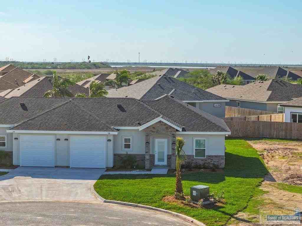 18 N Bay Hill Dr - Photo 2 of 39