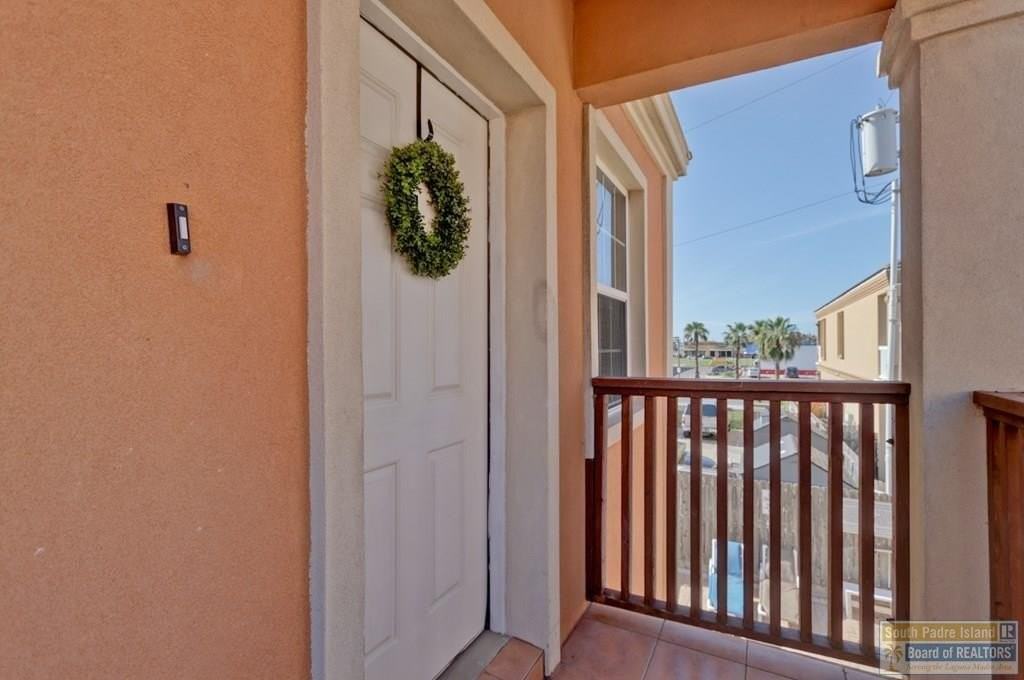 102 E Capricorn Dr - Photo 5 of 21