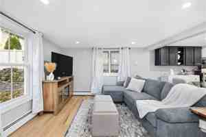 featured image of 267 Green End Ave