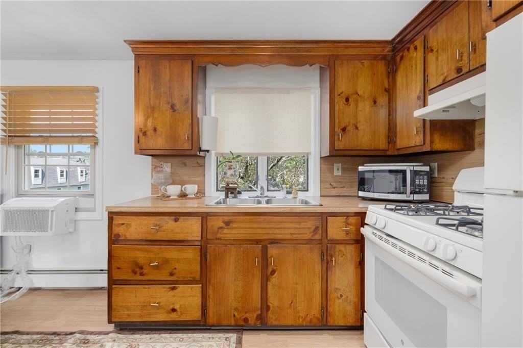 45 E St - Photo 6 of 15