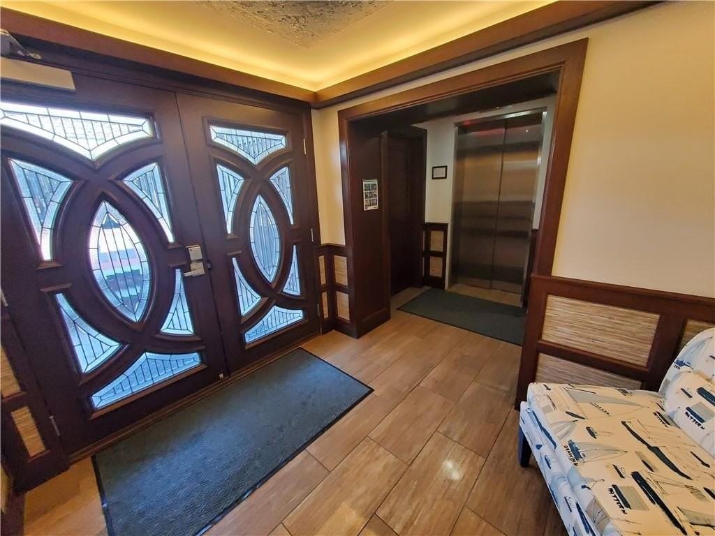 31 Coddington Wharf Apt 27 #27 - Photo 7 of 50