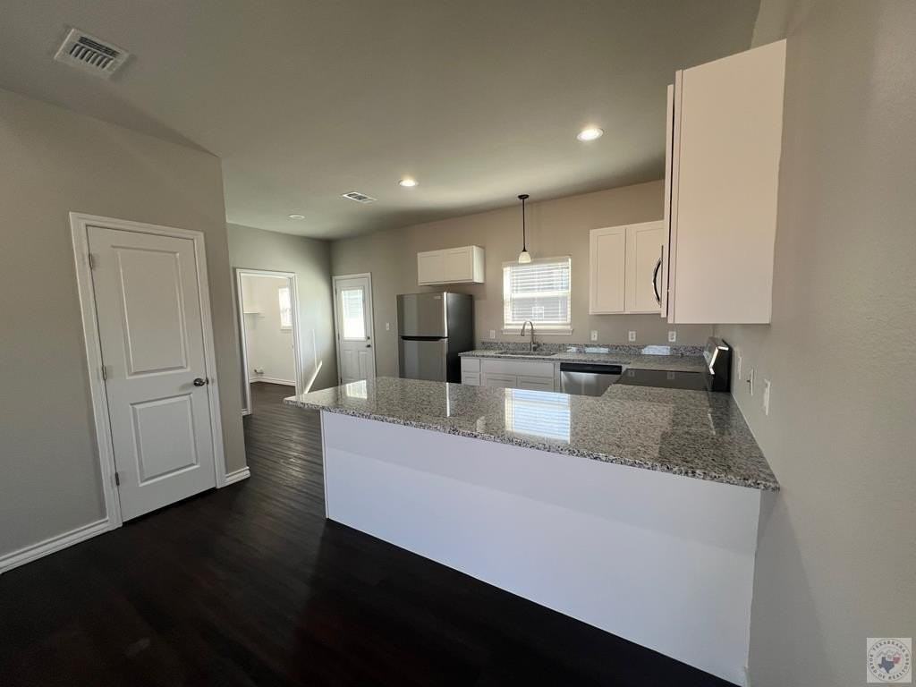 3468 Brooke Pl - Photo 2 of 10