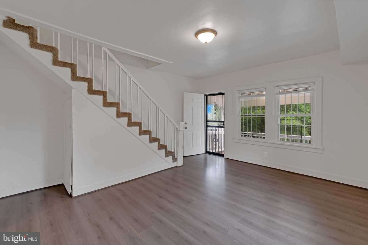 5213 Cloud Pl Ne - Photo 4 of 23