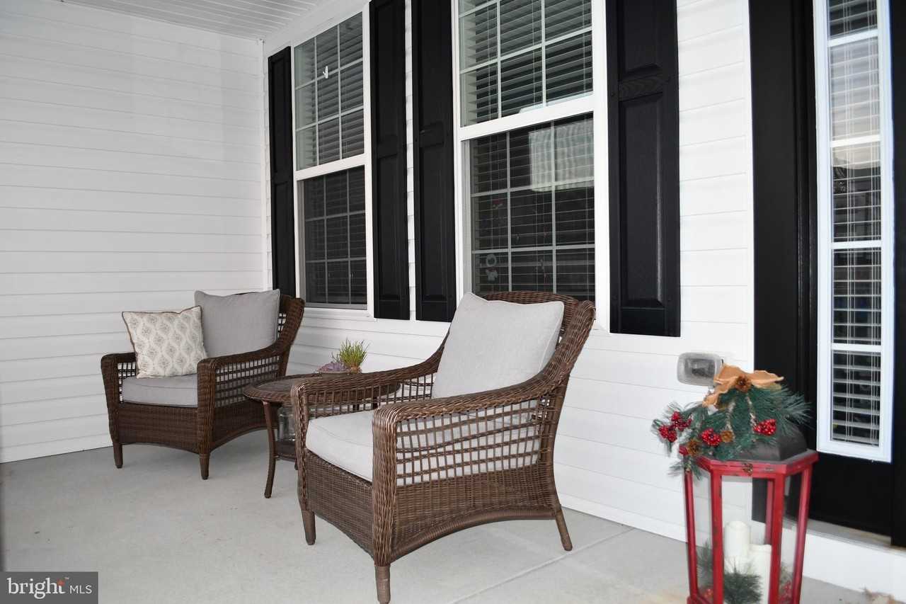 848 Chestnut Ridge Dr - Photo 2 of 38