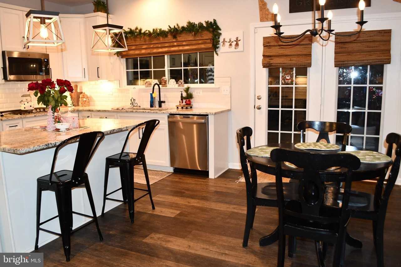 848 Chestnut Ridge Dr - Photo 6 of 38