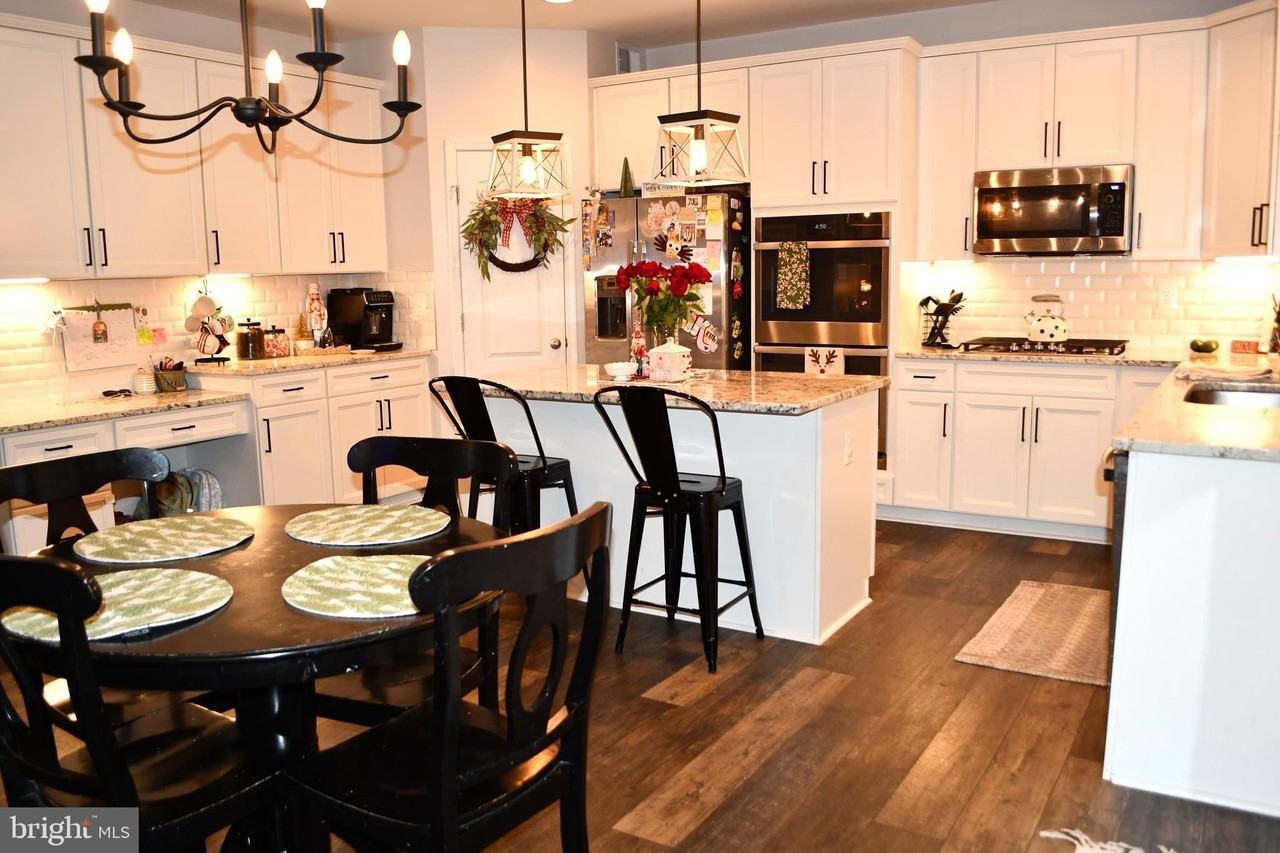 848 Chestnut Ridge Dr - Photo 7 of 38