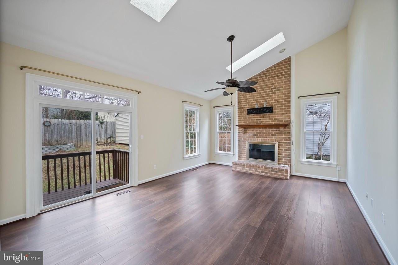 1324 Pleasant Meadow Rd - Photo 2 of 34