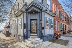 featured image of 3143 Dillon St