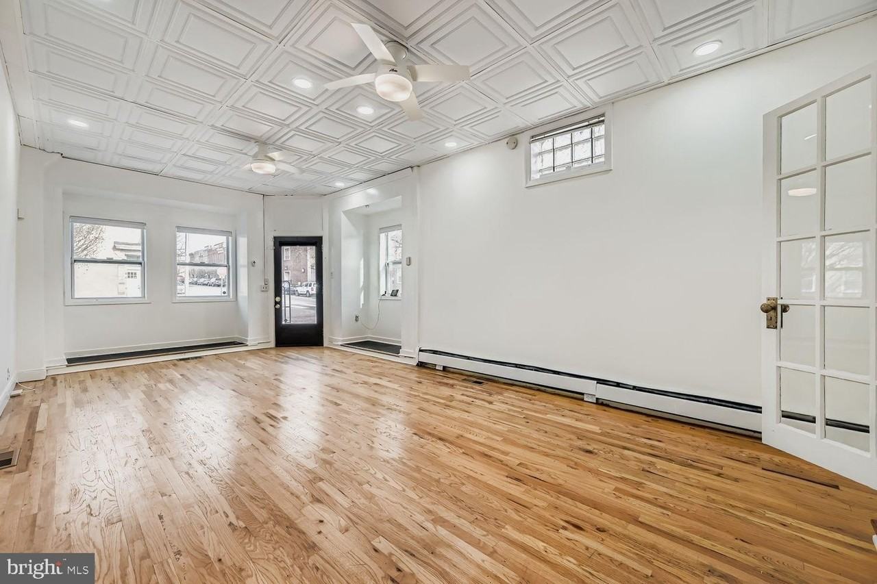 3143 Dillon St - Photo 5 of 26