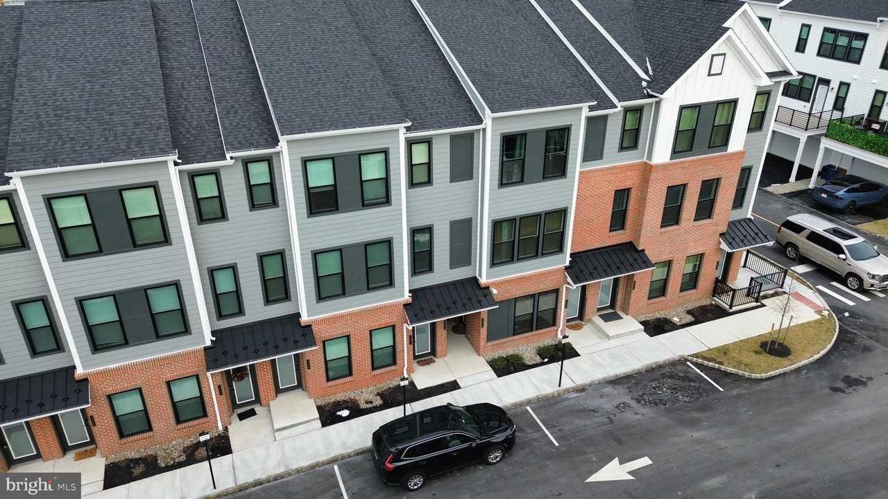 1205 Parker Blvd - Photo 2 of 26