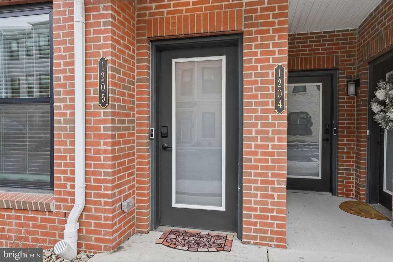 1205 Parker Blvd - Photo 4 of 26