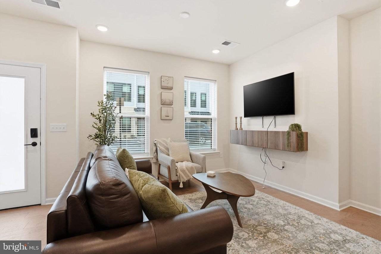 1205 Parker Blvd - Photo 6 of 26