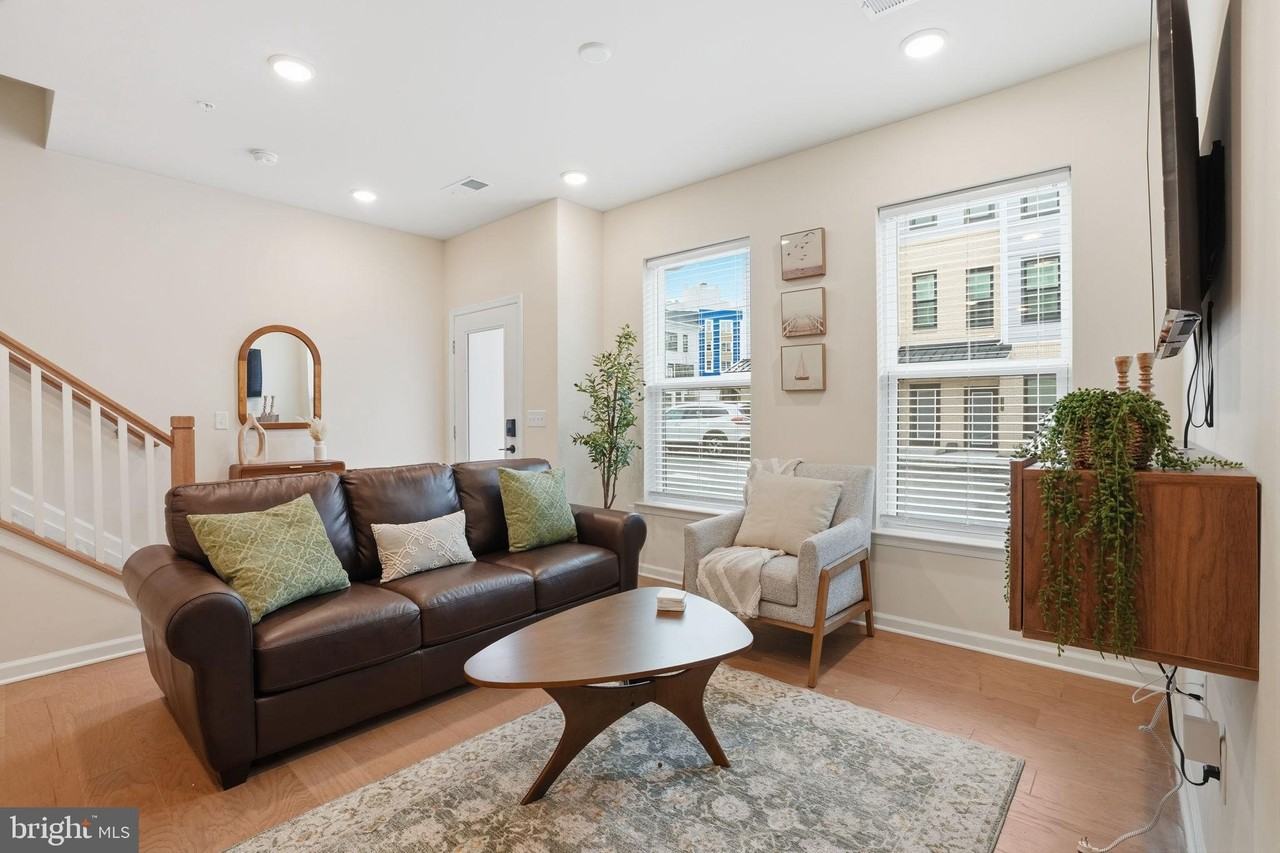 1205 Parker Blvd - Photo 7 of 26