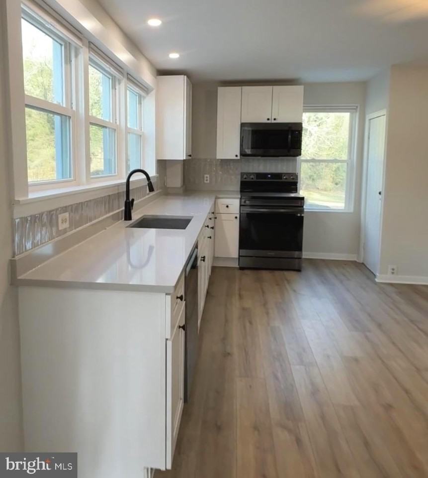 631 Penns Park Rd - Photo 2 of 14