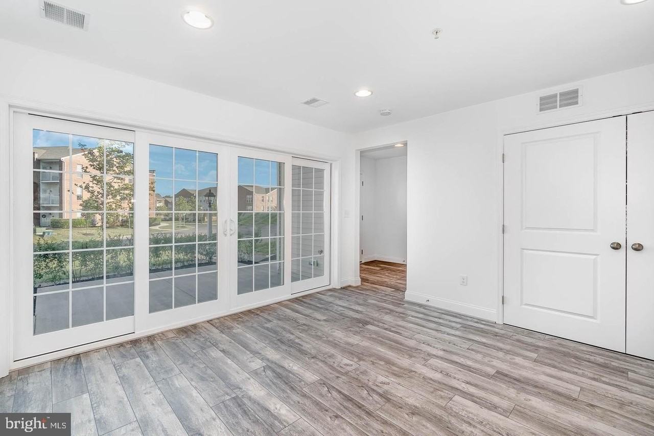 3252 Mateer Ln - Photo 4 of 21