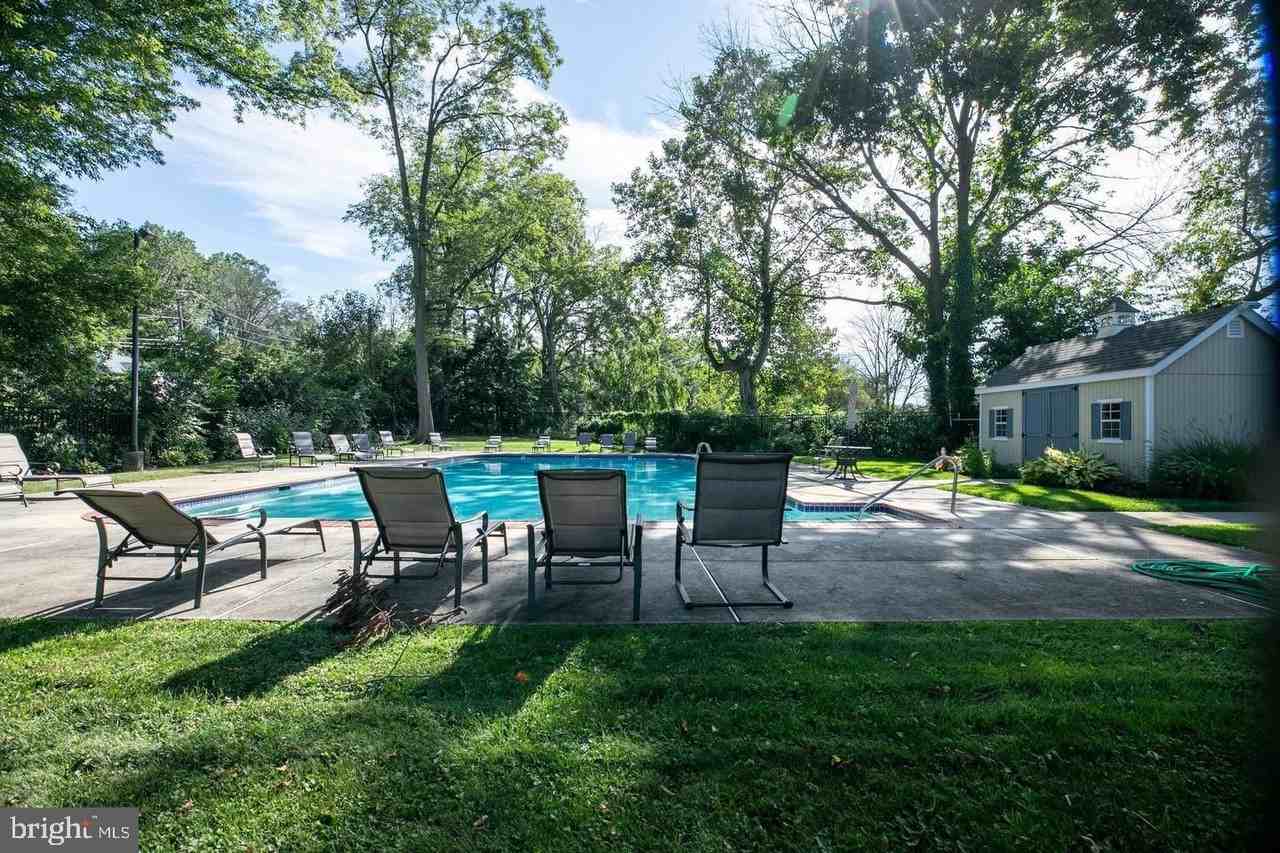 207 Walnut Hill Rd Unit 19 #19 - Photo 3 of 21