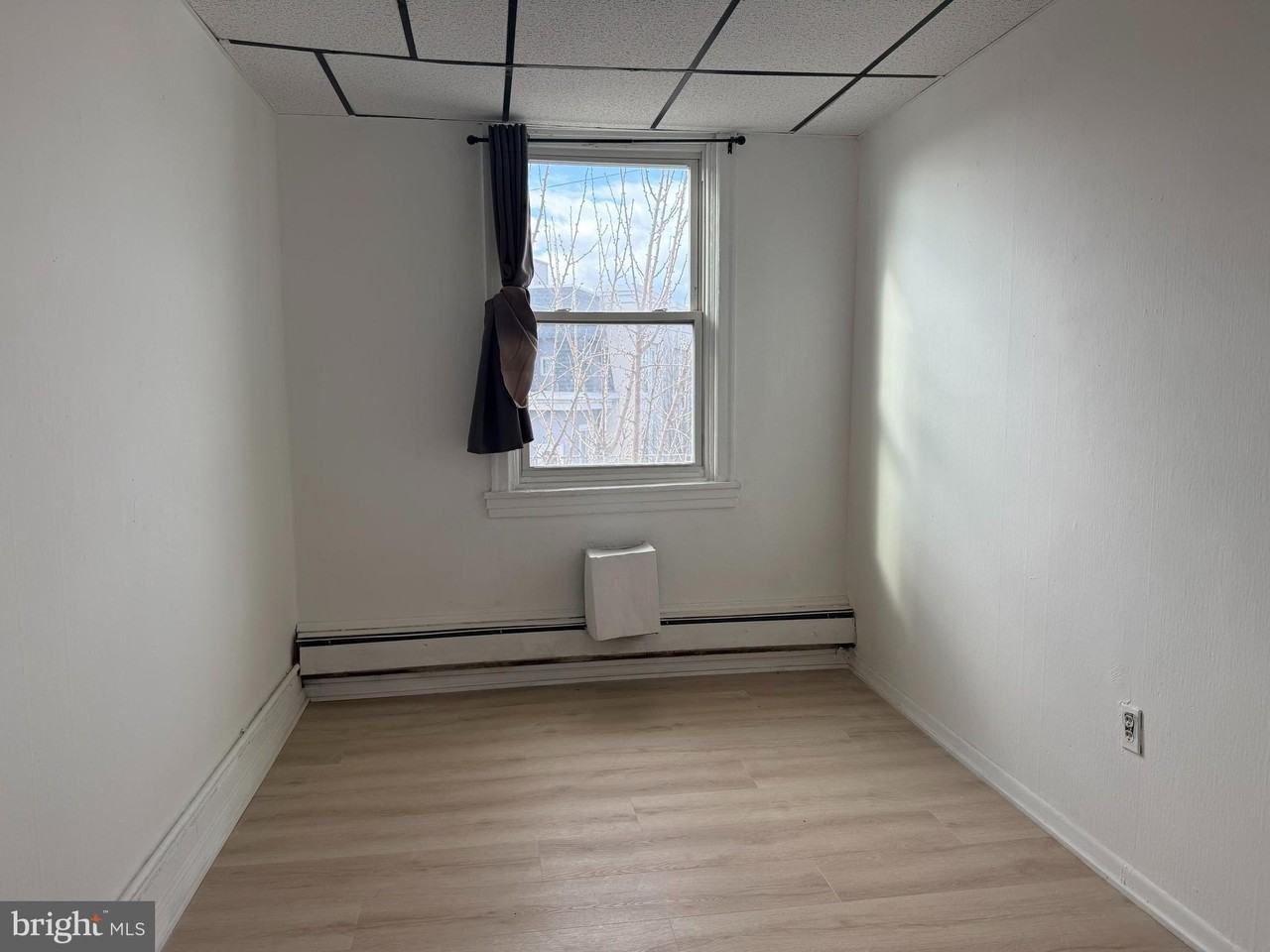 1247 Shackamaxon St Apt 3 #3 - Photo 6 of 12