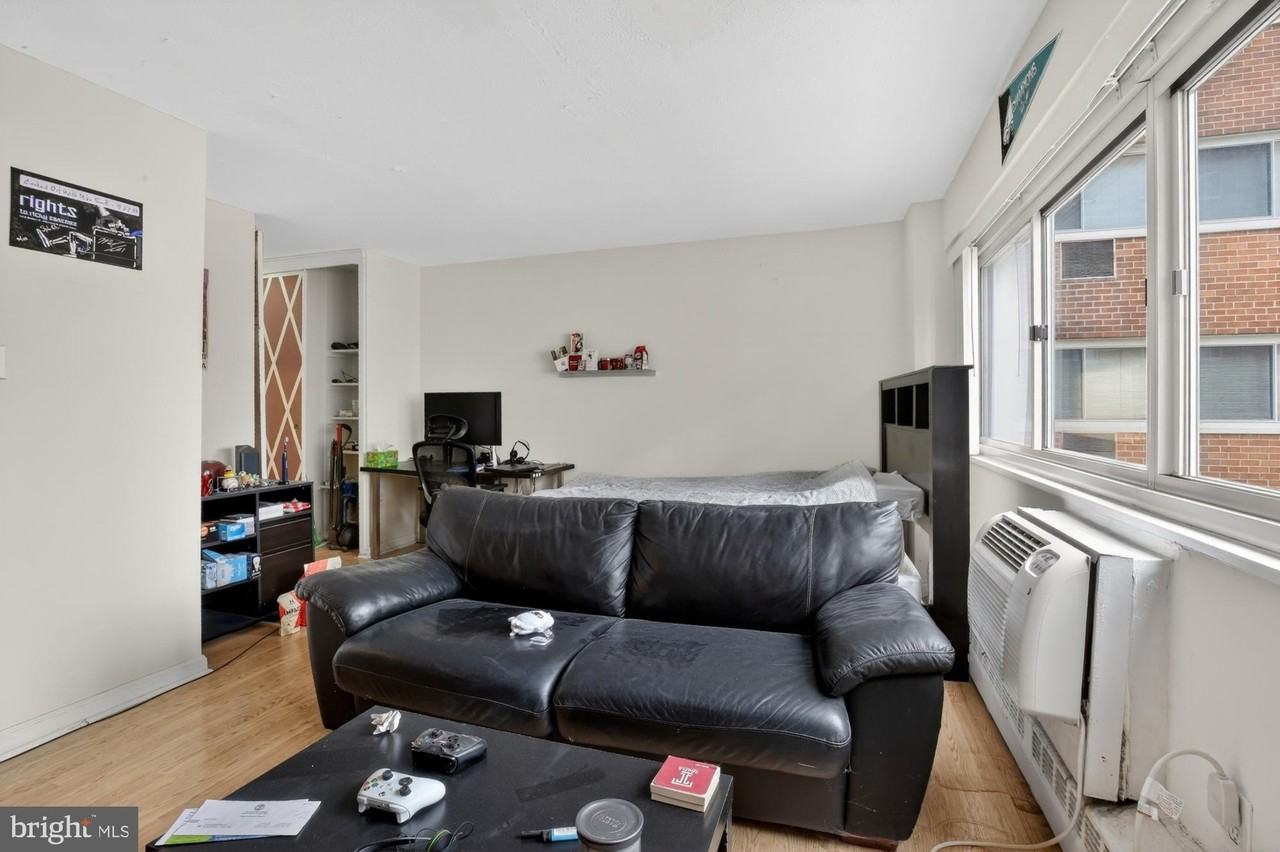 2101 Chestnut St Unit 923 #923 - Photo 6 of 26