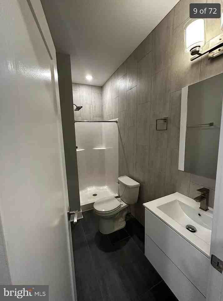 3817 Wallace St Apt 3 #3 - Photo 5 of 11