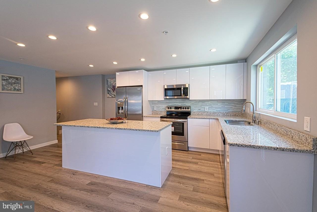 808 W Norris St Apt A #A - Photo 3 of 22