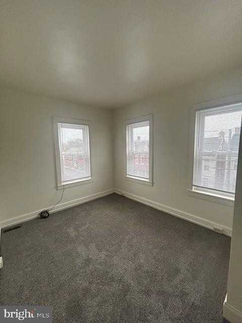 1638 Mount Rose Ave - Photo 6 of 9