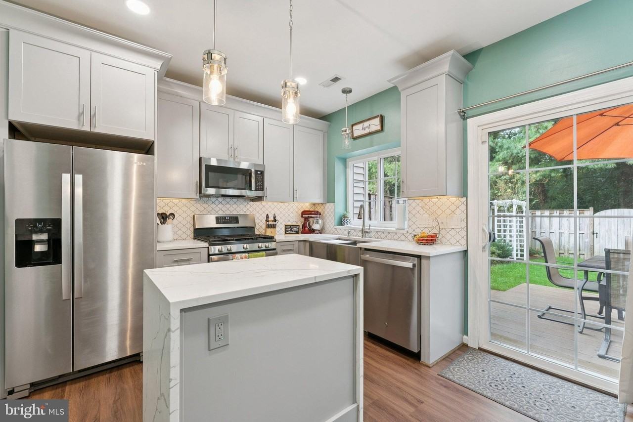 7180 Westfield Ct - Photo 7 of 22