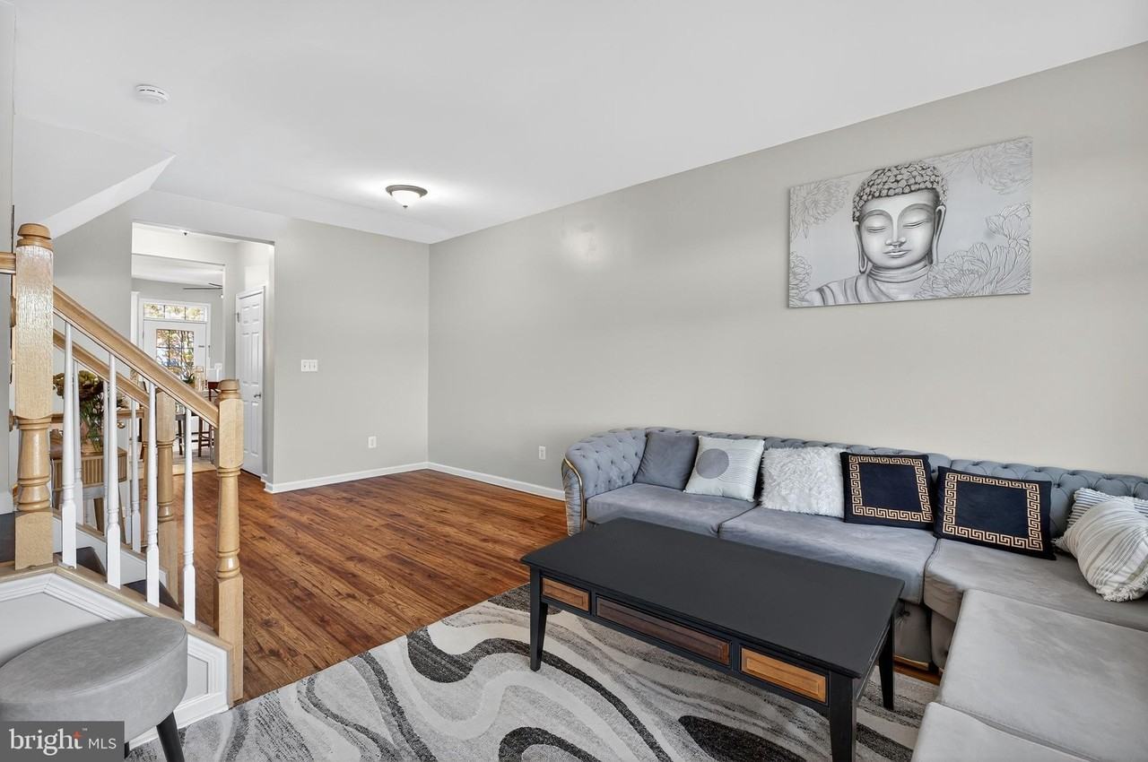 25065 Riding Center Dr - Photo 4 of 33