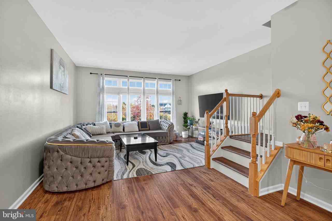 25065 Riding Center Dr - Photo 6 of 33