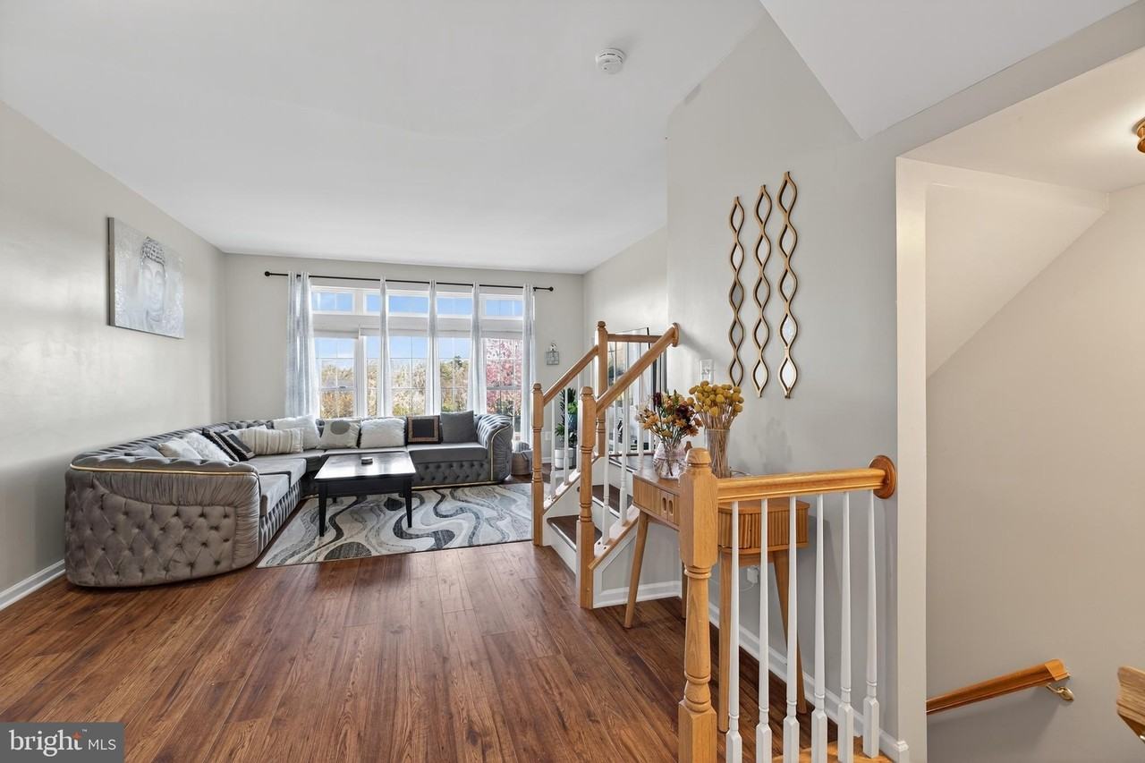 25065 Riding Center Dr - Photo 7 of 33