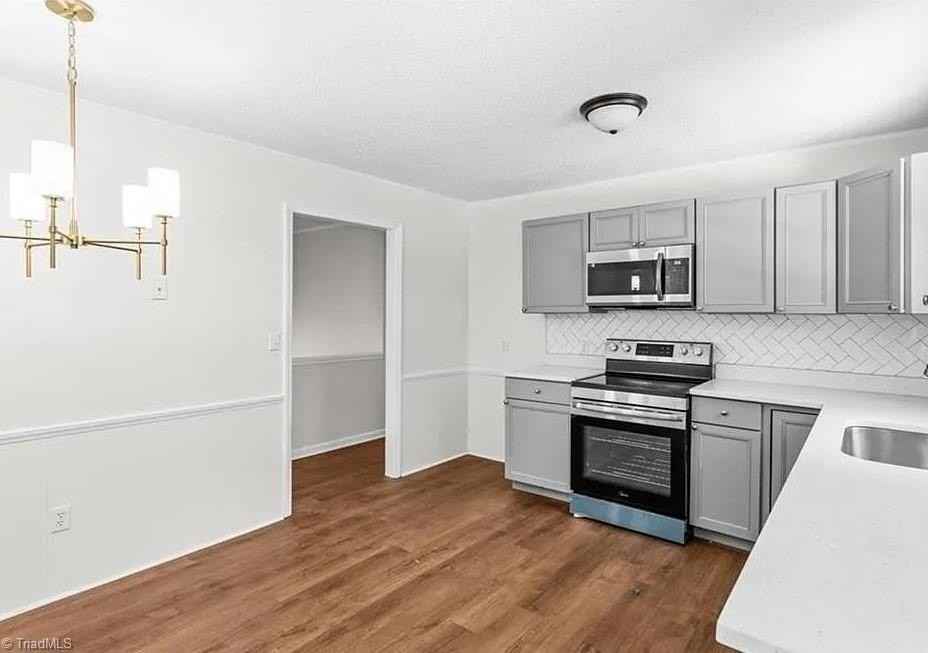 4501 Thomasville Rd - Photo 5 of 28