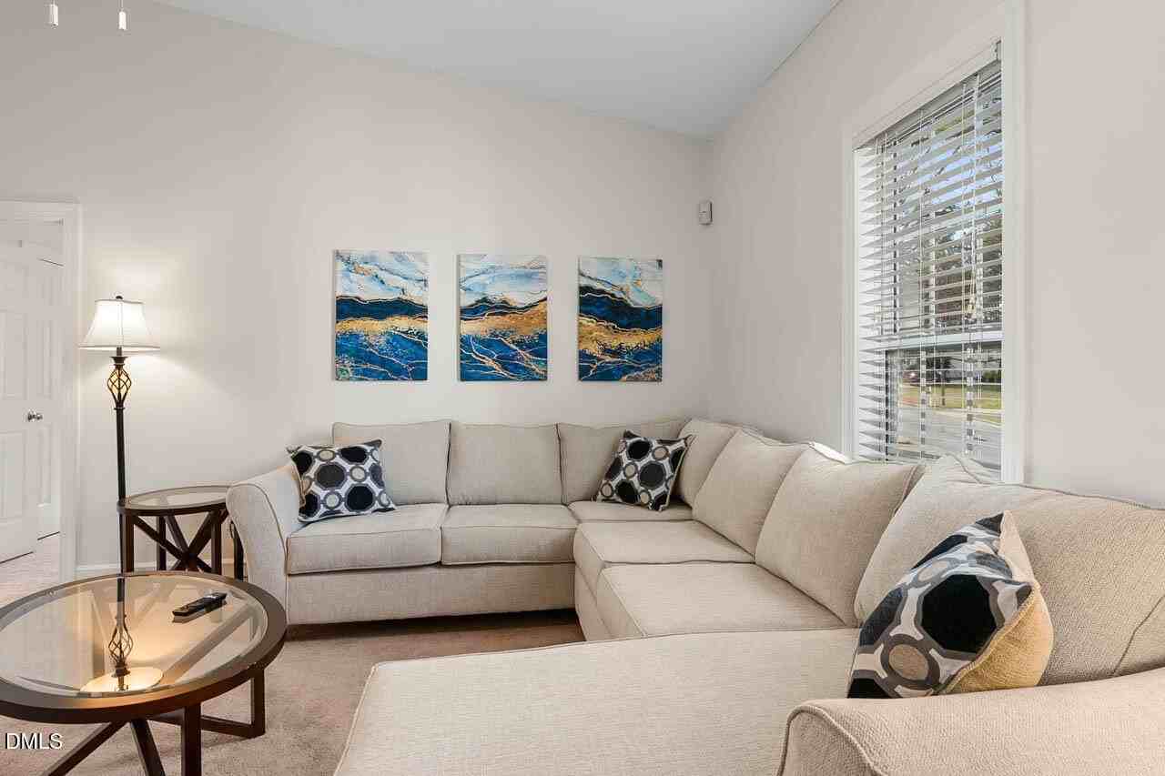 909 Danley Ln - Photo 7 of 23