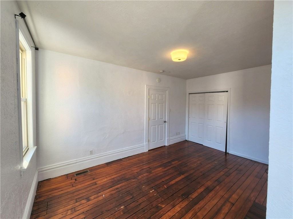 5330 Butler St #LOFT - Photo 4 of 6