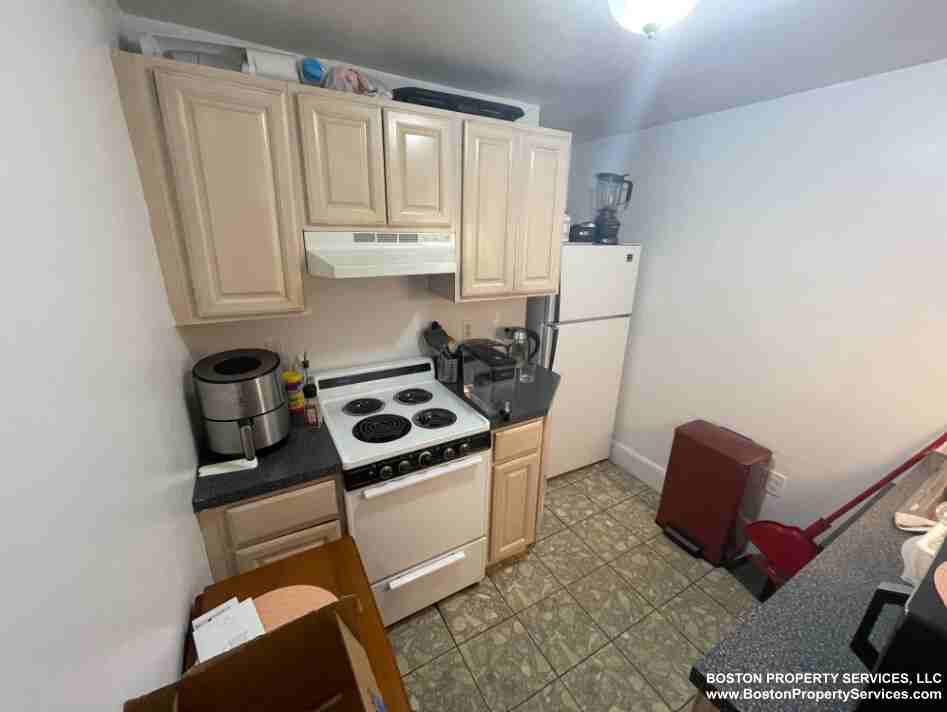 55 Fenway #1 - Photo 2 of 11