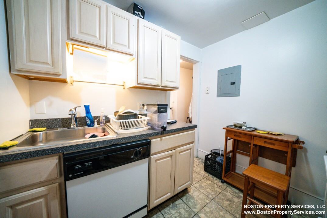 55 Fenway #1 - Photo 3 of 11