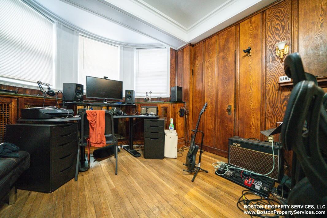 55 Fenway #1 - Photo 5 of 11