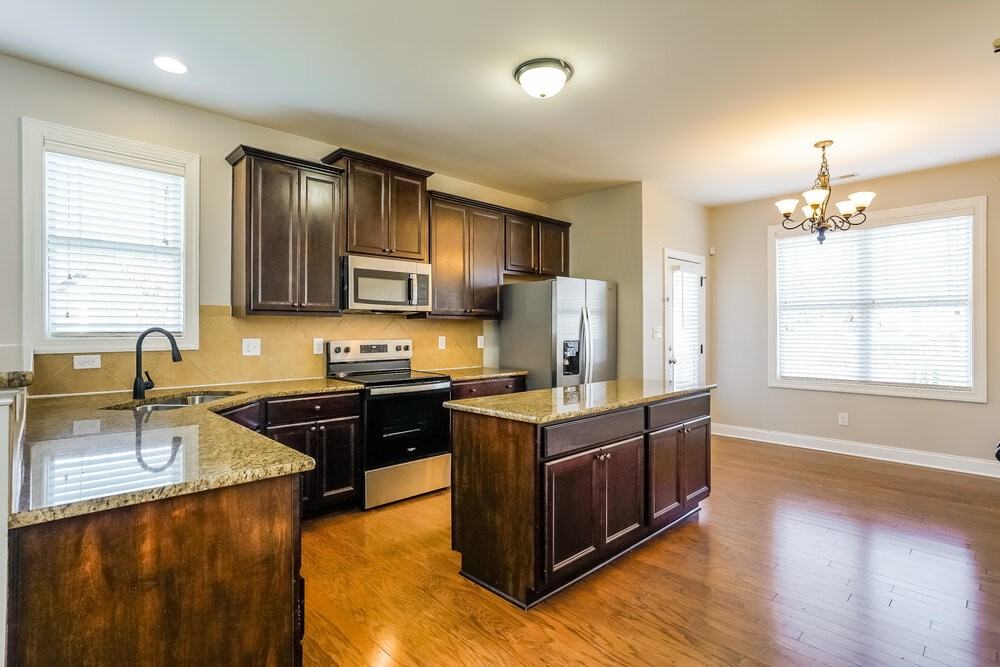 56 Oakton Dr - Photo 6 of 17