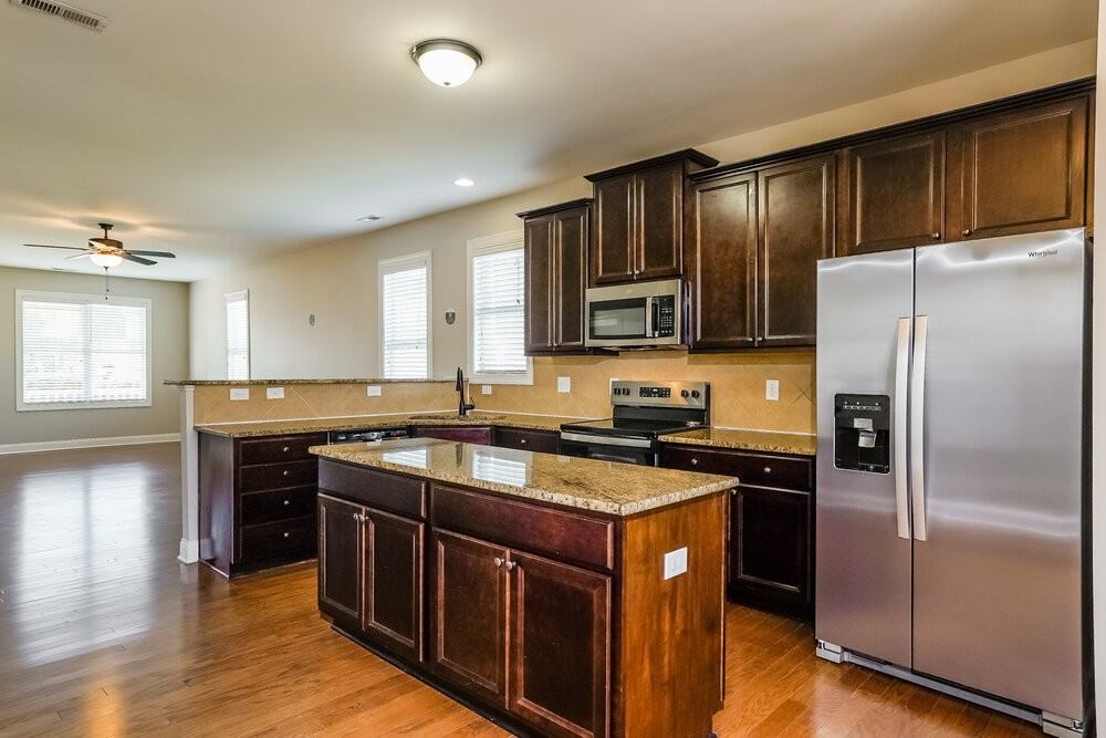 56 Oakton Dr - Photo 7 of 17