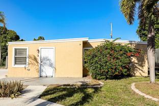 395 Plum Tree Dr - Photo 1 of 1