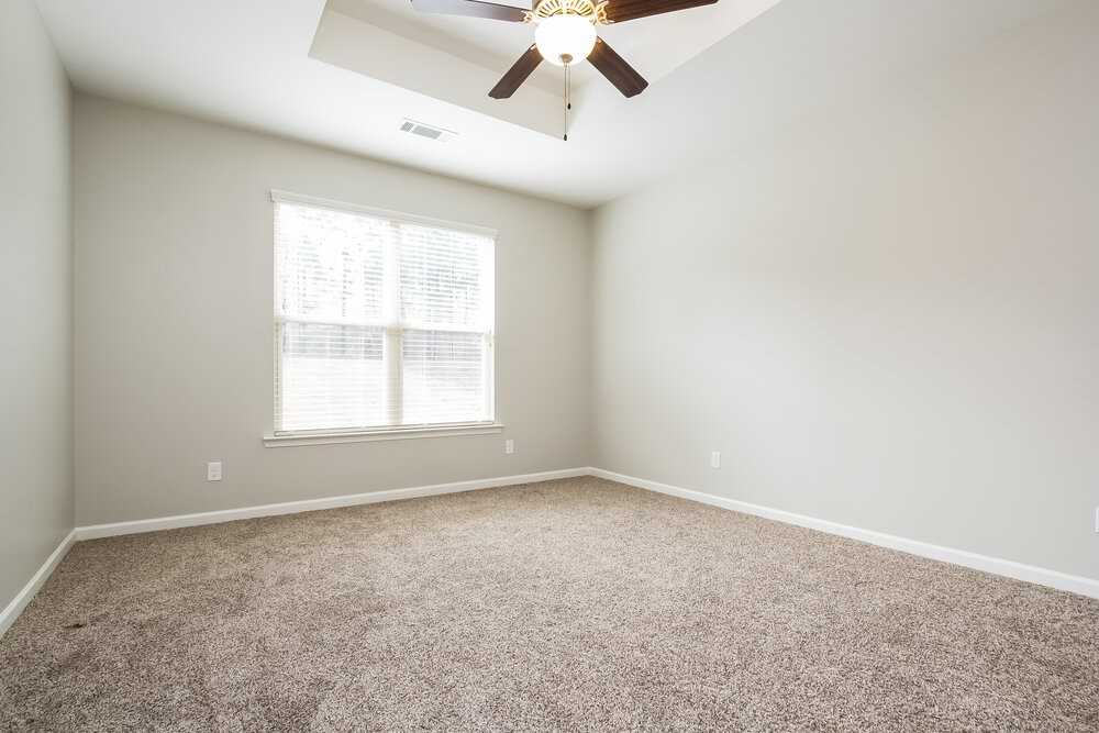 5051 Saphire Ct - Photo 7 of 15