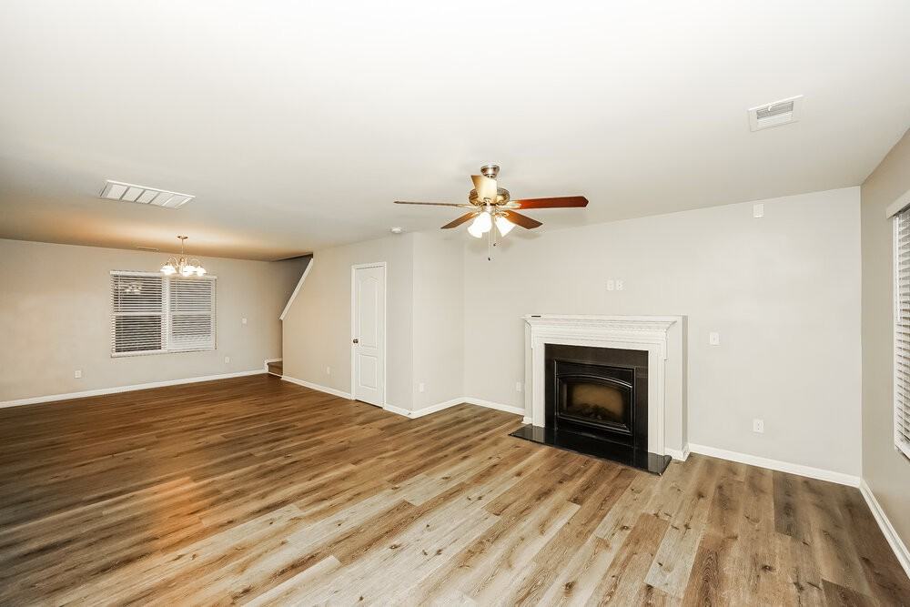 4631 Montelena Dr - Photo 7 of 17