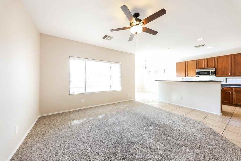 15629 W Mackenzie Dr - Photo 3 of 16